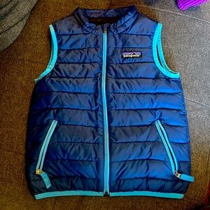 3T Patagonia kids down puffy vest
